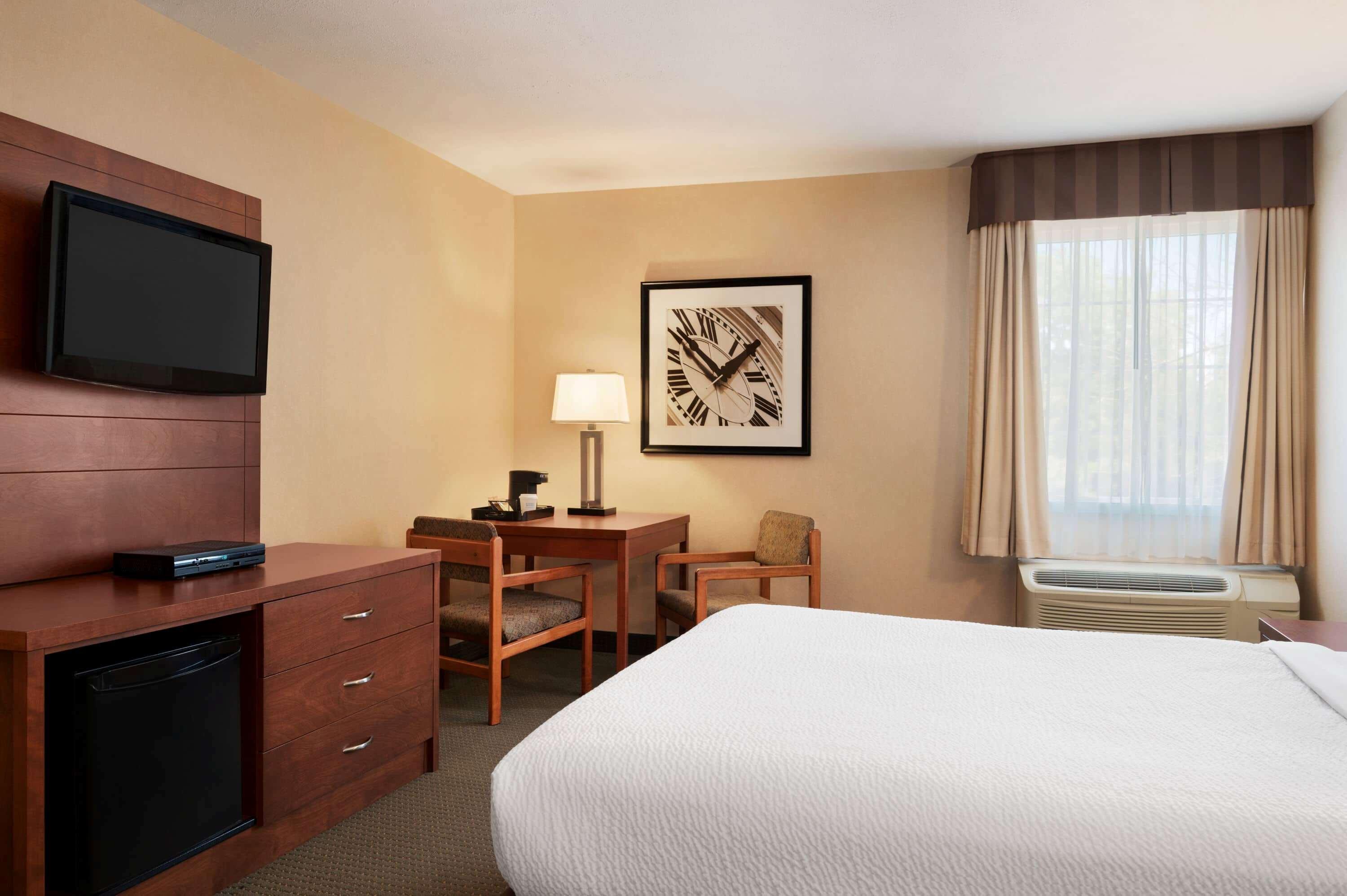 Days Inn By Wyndham Guelph Ngoại thất bức ảnh