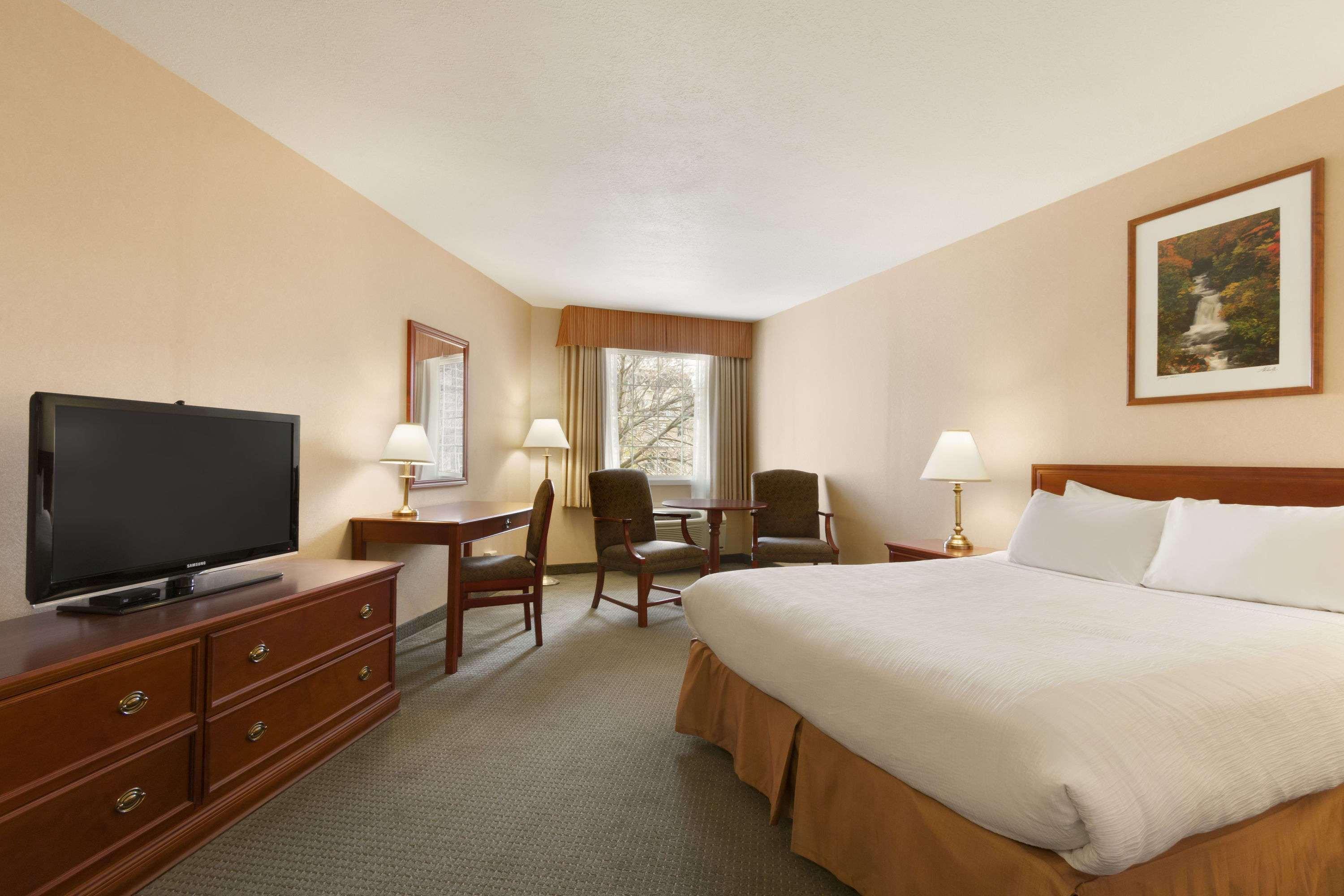 Days Inn By Wyndham Guelph Ngoại thất bức ảnh