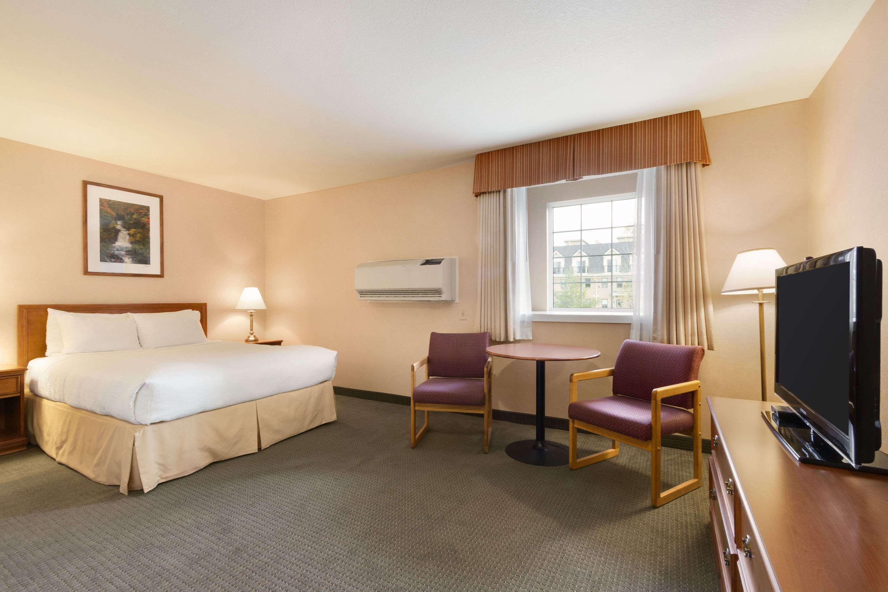 Days Inn By Wyndham Guelph Ngoại thất bức ảnh