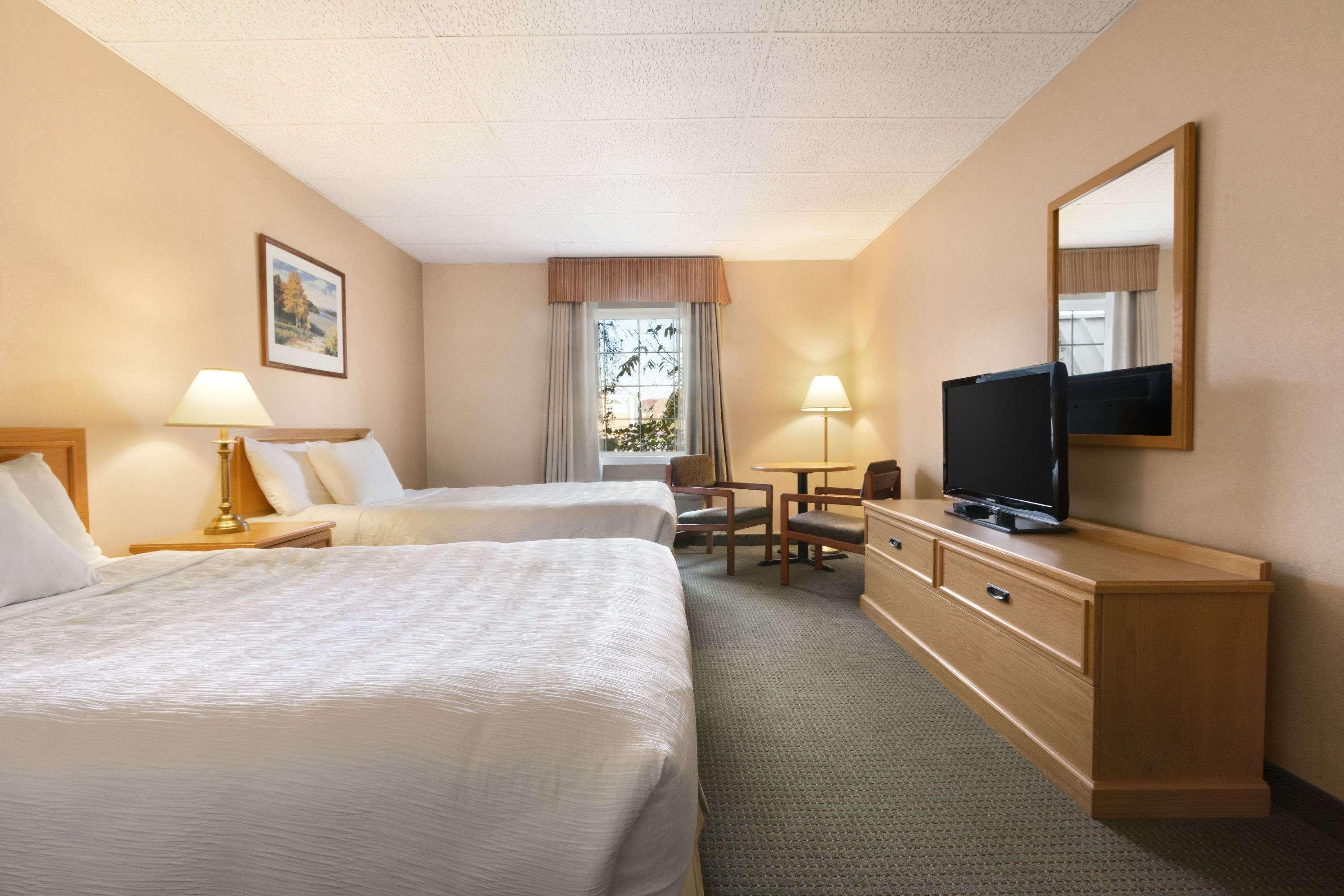 Days Inn By Wyndham Guelph Ngoại thất bức ảnh